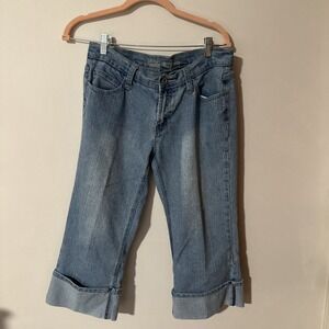 Vanilla Sky Jeans Junior's Size 11 Medium Wash Capri Pants Embroidered Pockets‎
